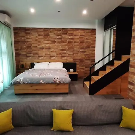 Alexander Apartman *